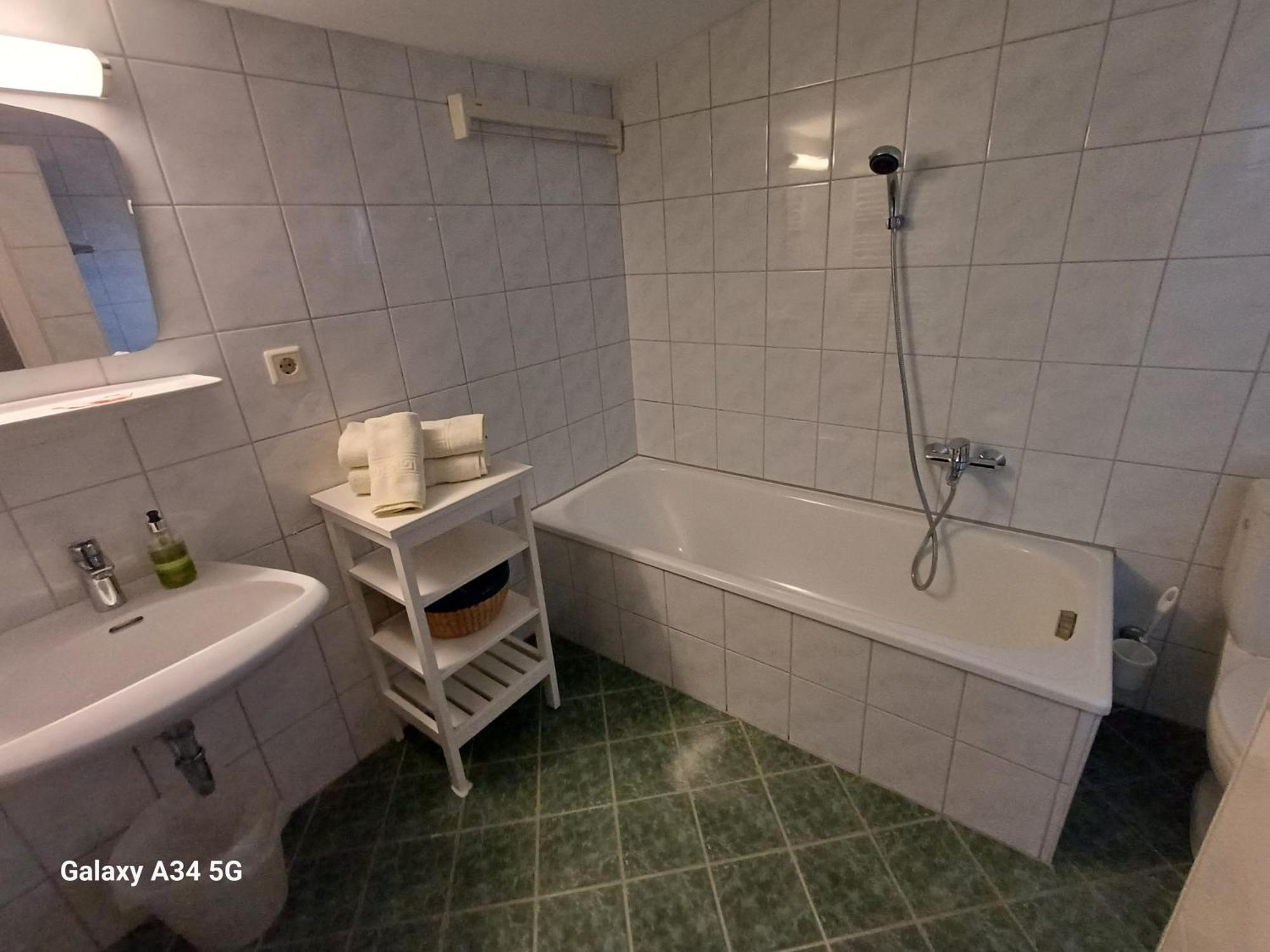 Haus Am Moos Bed and Breakfast Salzburg Exteriör bild
