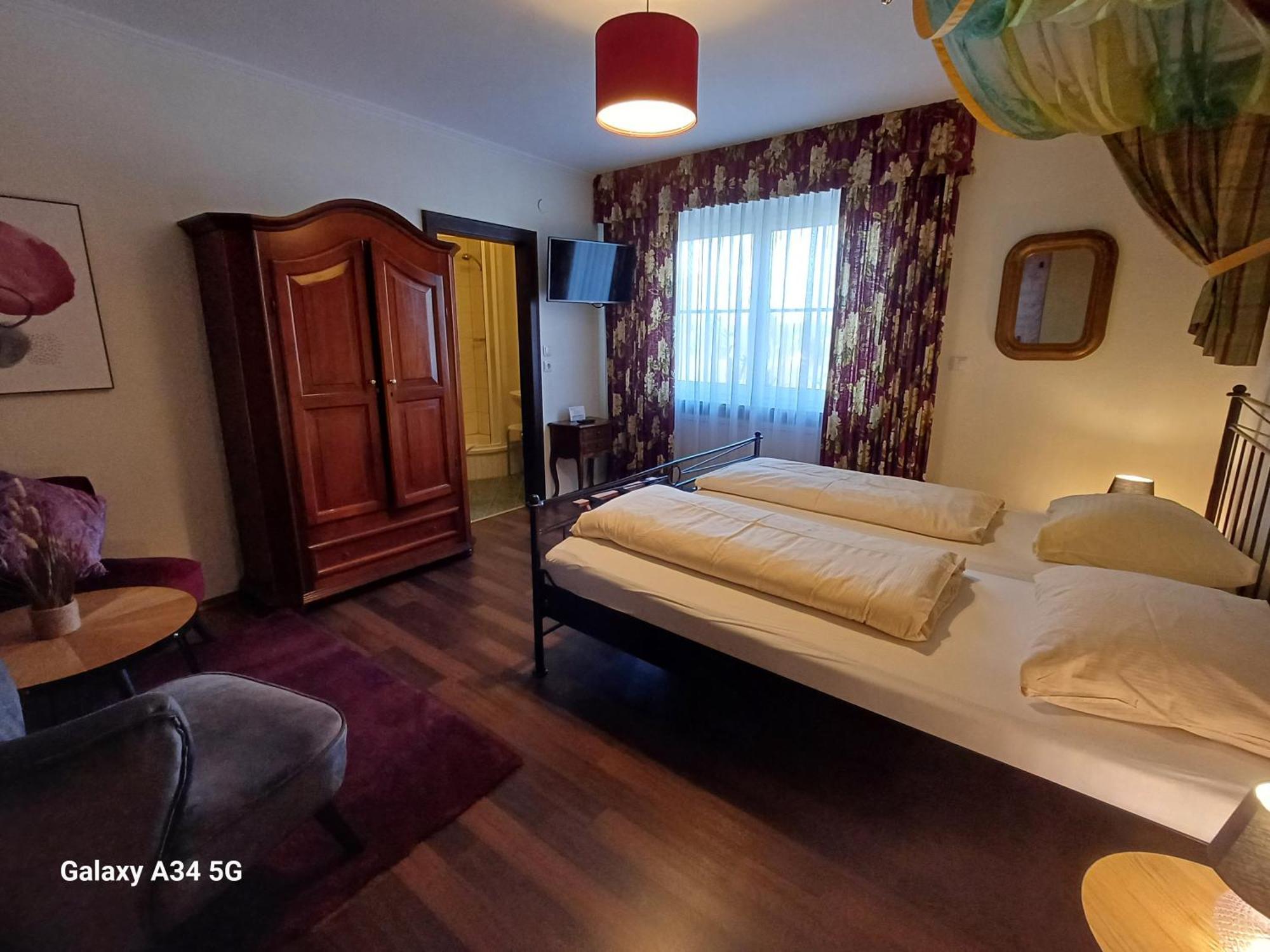 Haus Am Moos Bed and Breakfast Salzburg Exteriör bild