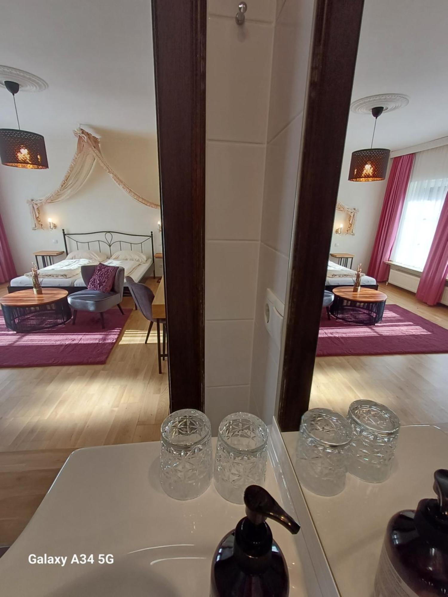 Haus Am Moos Bed and Breakfast Salzburg Exteriör bild