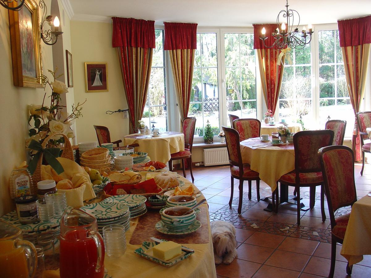Haus Am Moos Bed and Breakfast Salzburg Exteriör bild